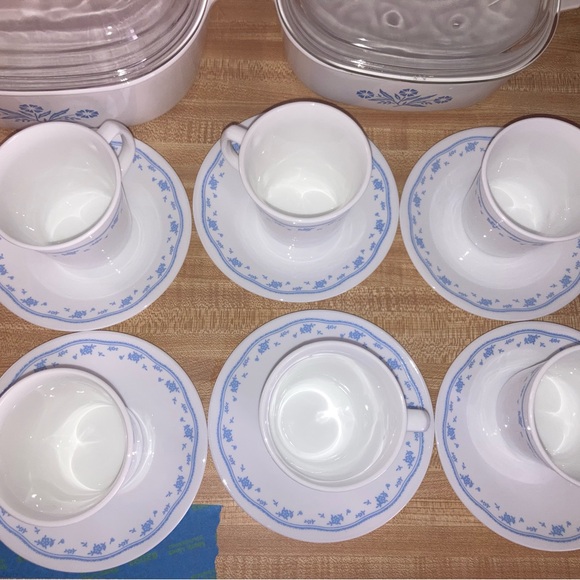 Corelle by Corning Ware set of tea cups with saucers - Picture 2 of 3